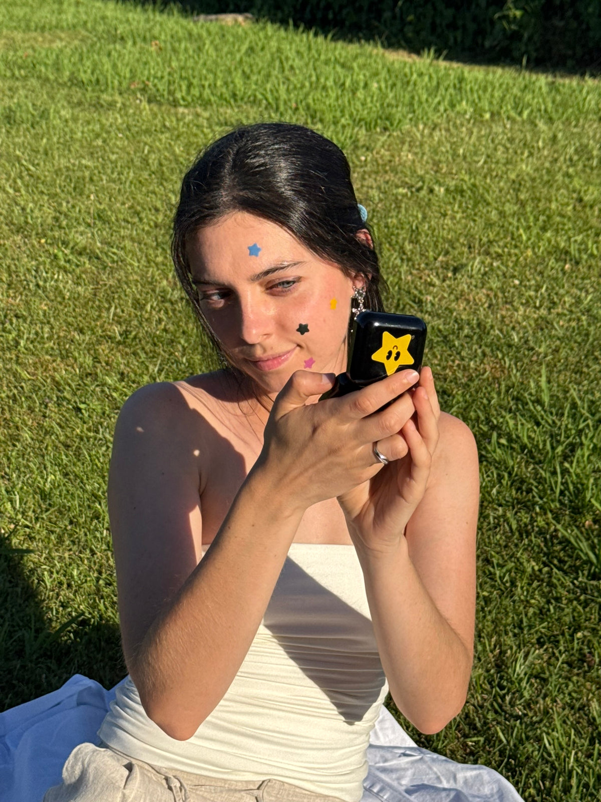 Cosmobox® | 24 pimple patches en una cajita cute con espejo ;)
